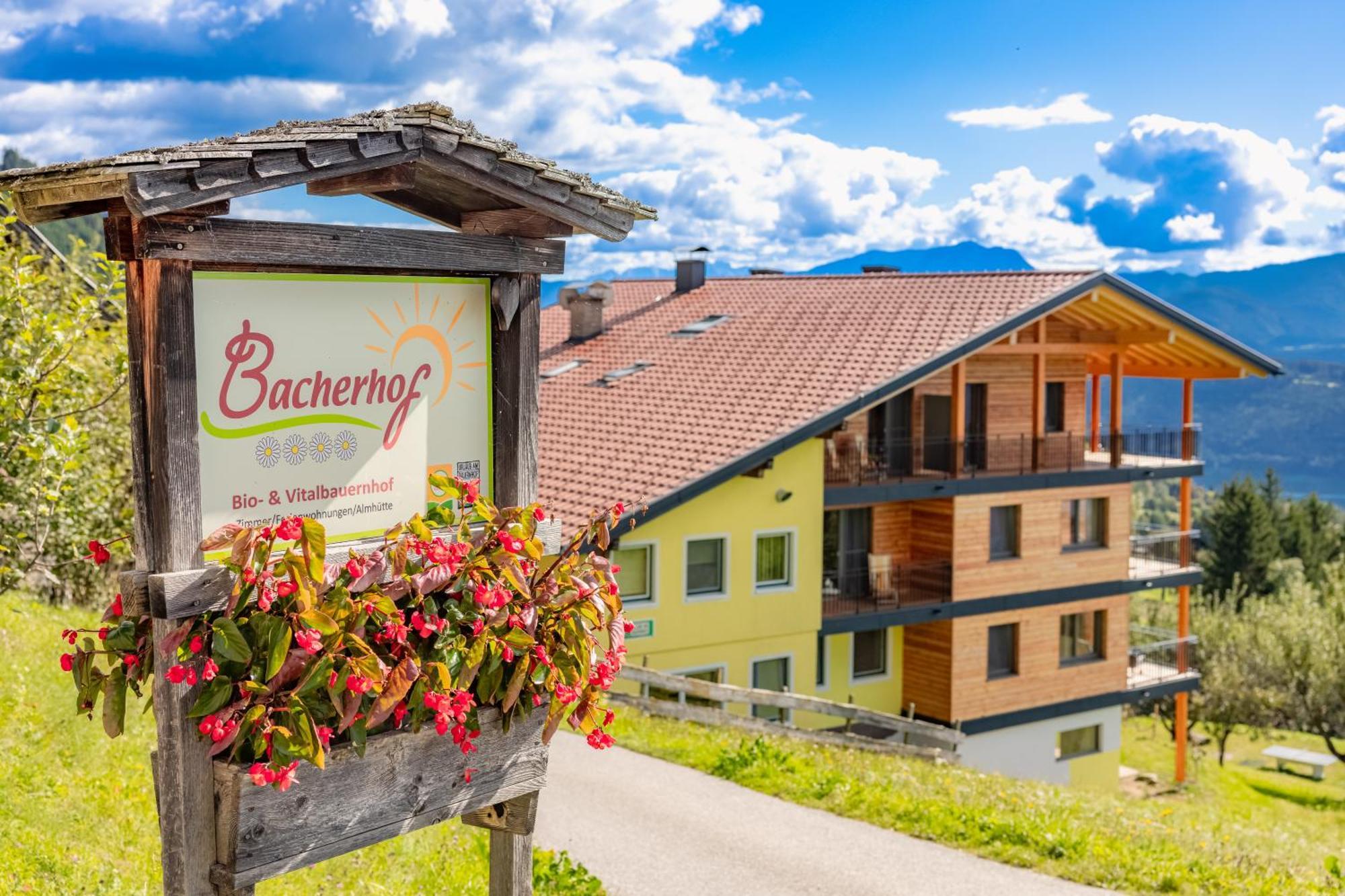 Bio- Und Vitalbauernhof Bacherhof Millstatt Exterior photo