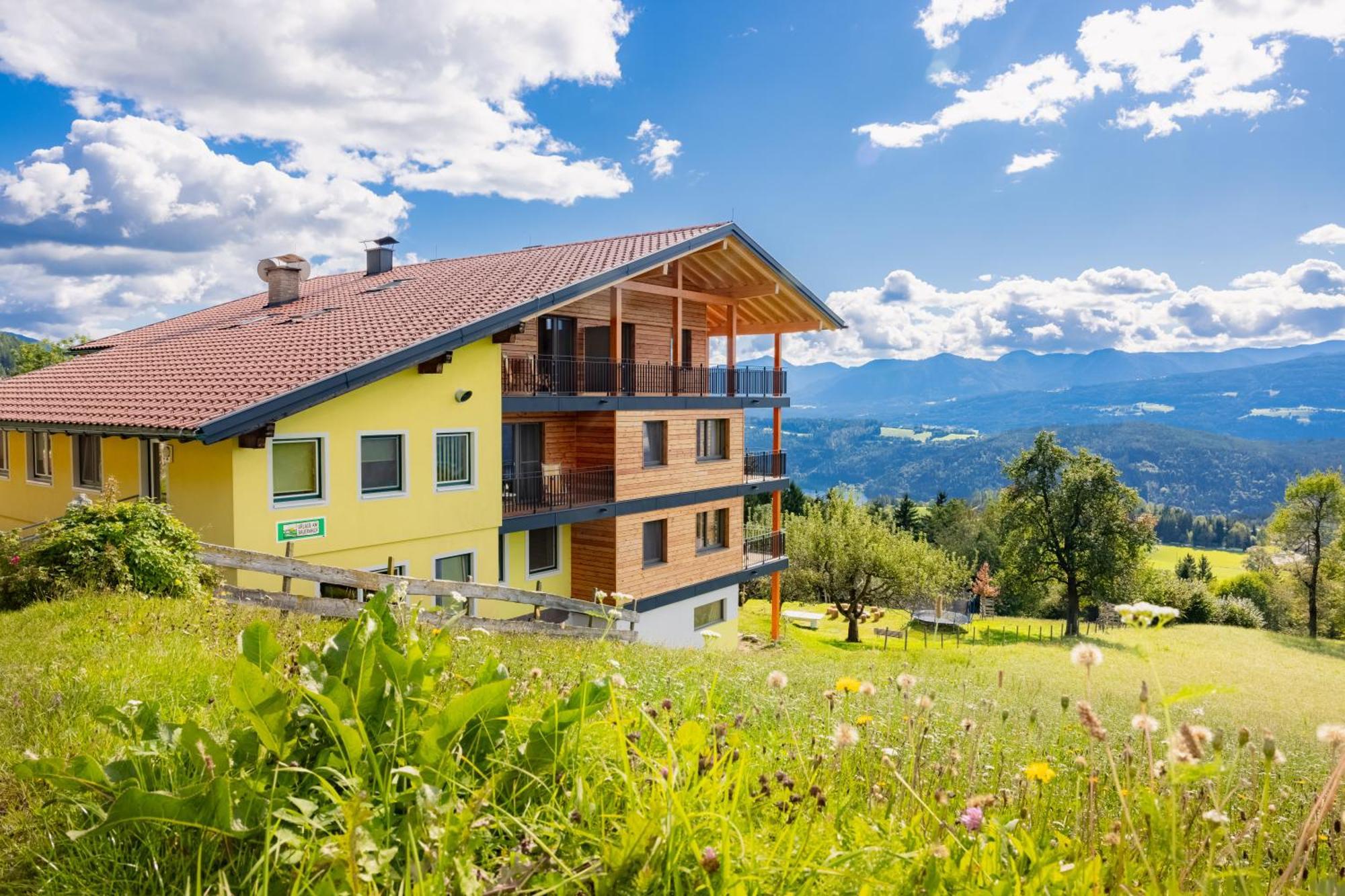 Bio- Und Vitalbauernhof Bacherhof Millstatt Exterior photo
